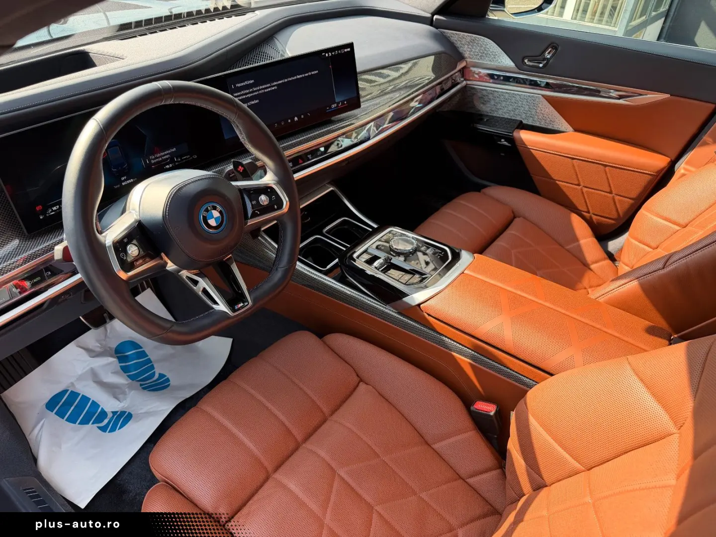 BMW M760 e xDrive individual Fond Entert NP195.000€