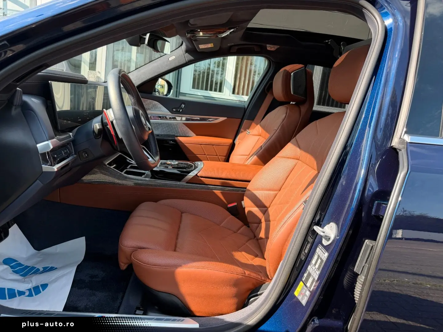 BMW M760 e xDrive individual Fond Entert NP195.000€