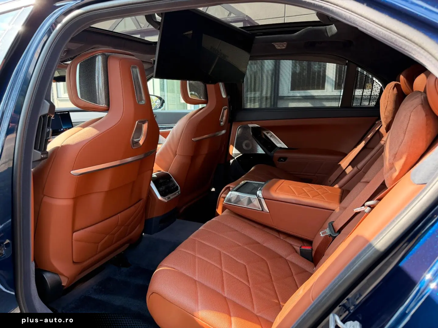 BMW M760 e xDrive individual Fond Entert NP195.000€