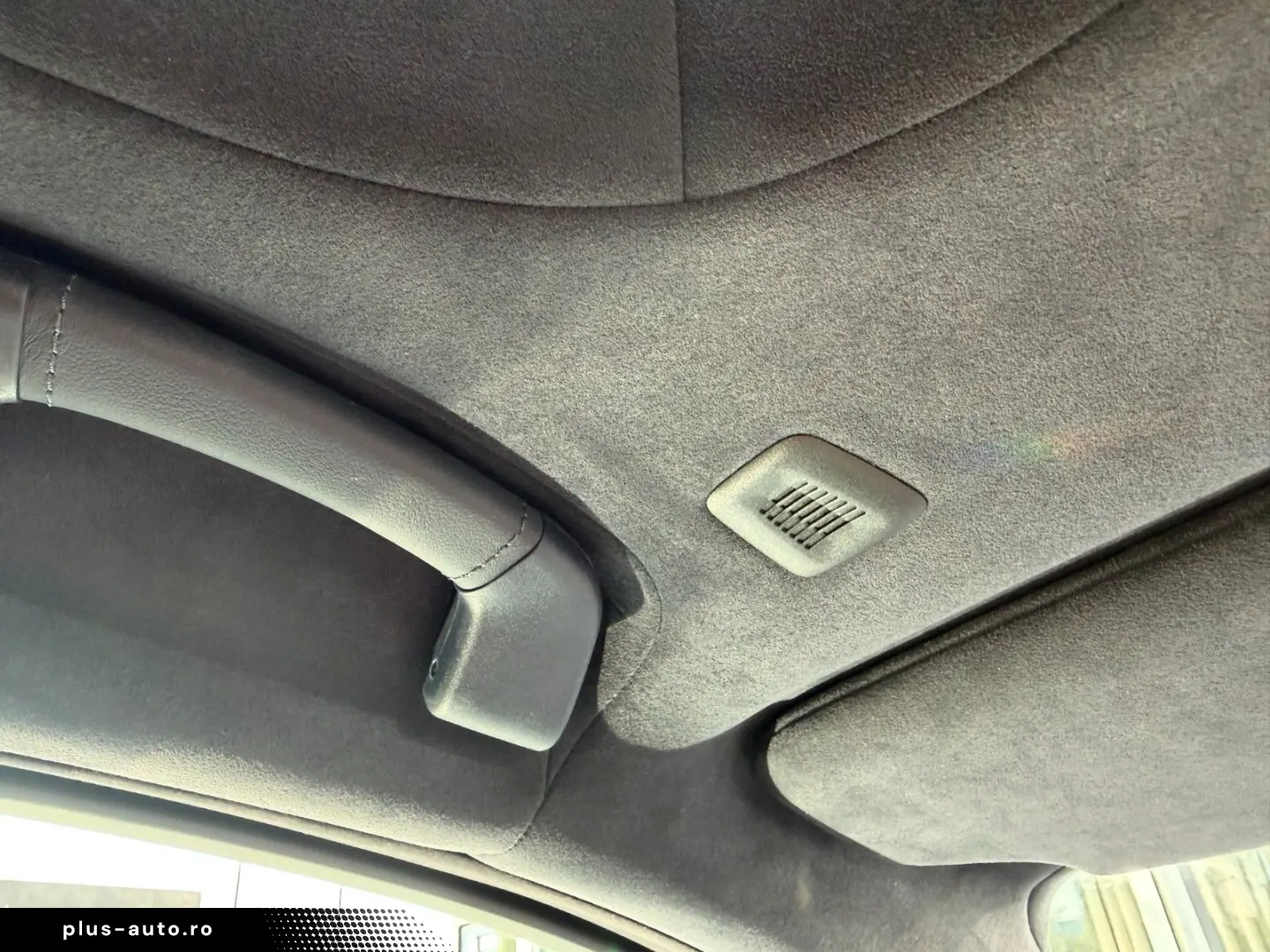 BMW M760 e xDrive individual Fond Entert NP195.000€