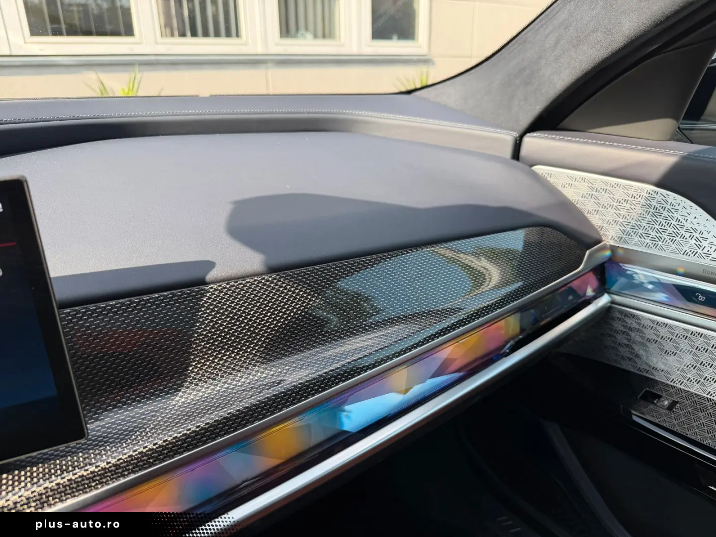 BMW M760 e xDrive individual Fond Entert NP195.000€