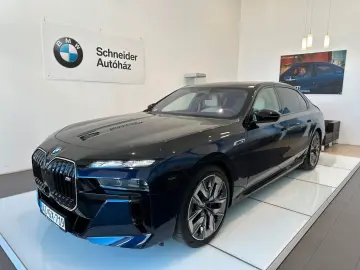 BMW M760 7 M760 e xDrive