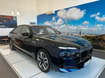 BMW M760 7 M760 e xDrive