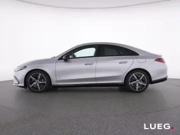 Mercedes-Benz CLA 180 PROGRESSIVE NIGHT 18''-AMG