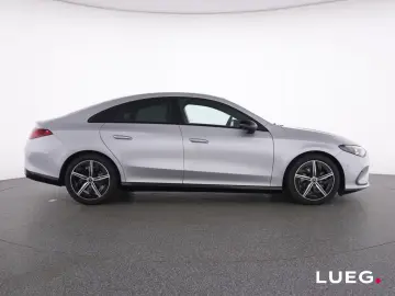 Mercedes-Benz CLA 180 PROGRESSIVE NIGHT 18''-AMG