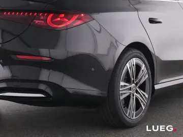 Mercedes-Benz CLA 180 PROGRESSIVE 18'' DISTRONIC