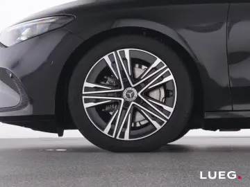 Mercedes-Benz CLA 180 PROGRESSIVE 18'' DISTRONIC