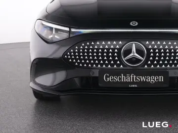 Mercedes-Benz CLA 200 PROGRESSIVE NIGHT SUPERSCREEN