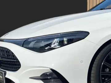 Mercedes-Benz CLA 180 AMG  PREMIUM SUPERSCREEN