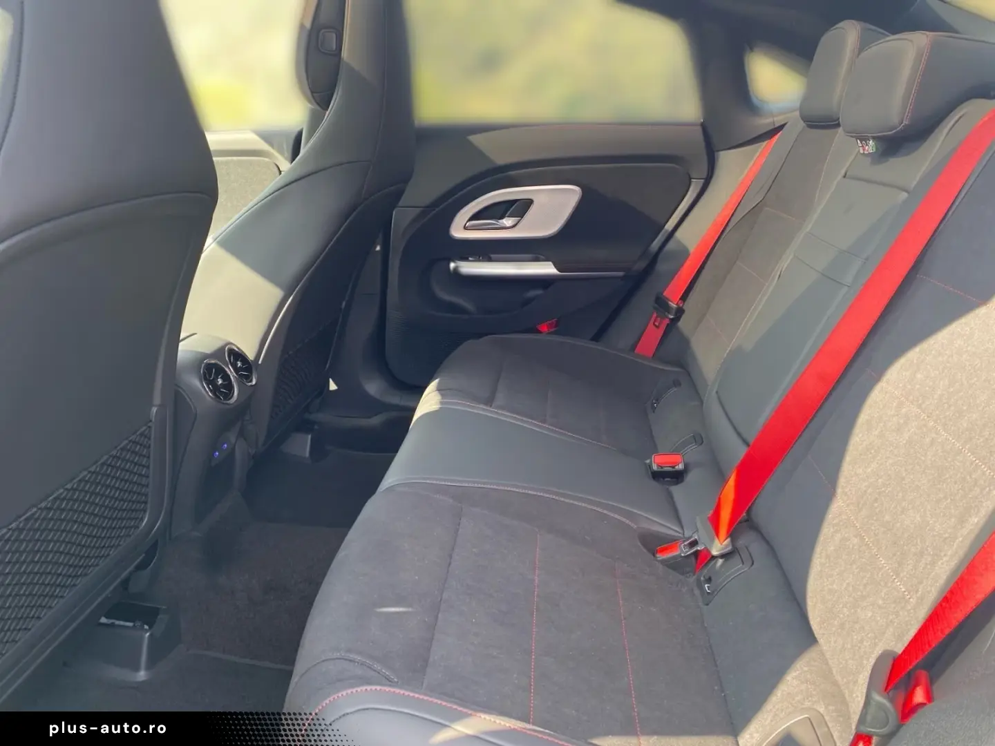 Mercedes-Benz CLA 180 AMG  PREMIUM SUPERSCREEN