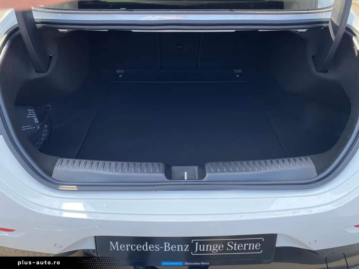 Mercedes-Benz CLA 180 AMG  PREMIUM SUPERSCREEN