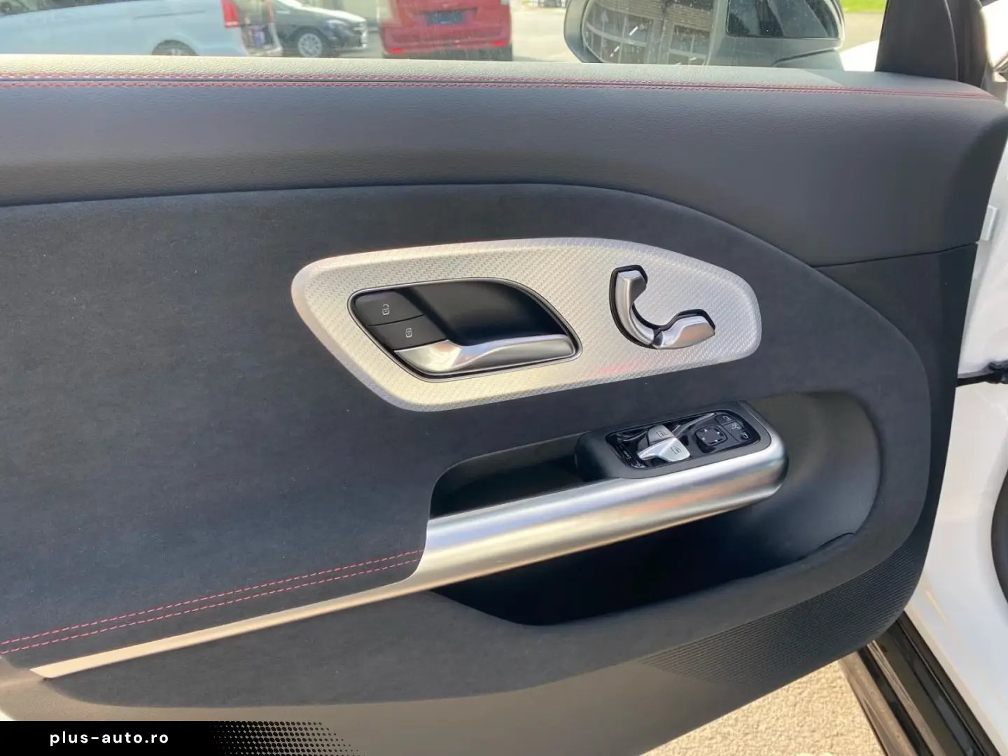 Mercedes-Benz CLA 180 AMG  PREMIUM SUPERSCREEN