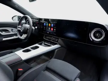 Mercedes-Benz CLA 200 AMG Night Superscreen Panorama