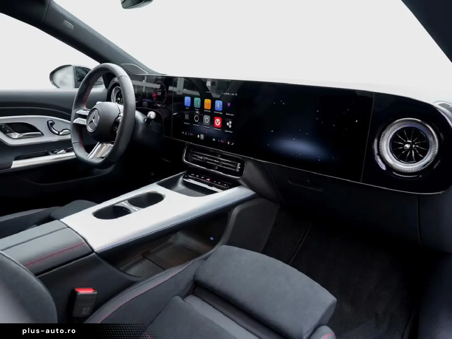 Mercedes-Benz CLA 200 AMG Night Superscreen Panorama