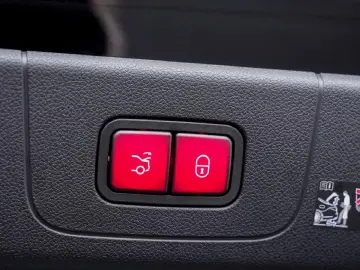 Mercedes-Benz CLA 200 AMG Night Superscreen Panorama