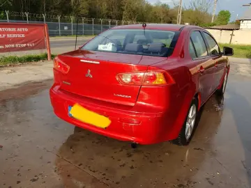 Mitsubishi Lancer