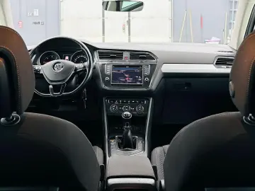 VOLKSWAGEN TIGUAN 2017 2.0D E6 R-Line Garantie 12 Luni Rate