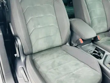 VOLKSWAGEN TIGUAN 2017 2.0D E6 R-Line Garantie 12 Luni Rate