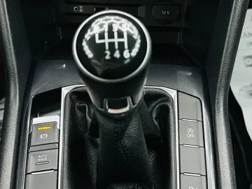 VOLKSWAGEN TIGUAN 2017 2.0D E6 R-Line Garantie 12 Luni Rate