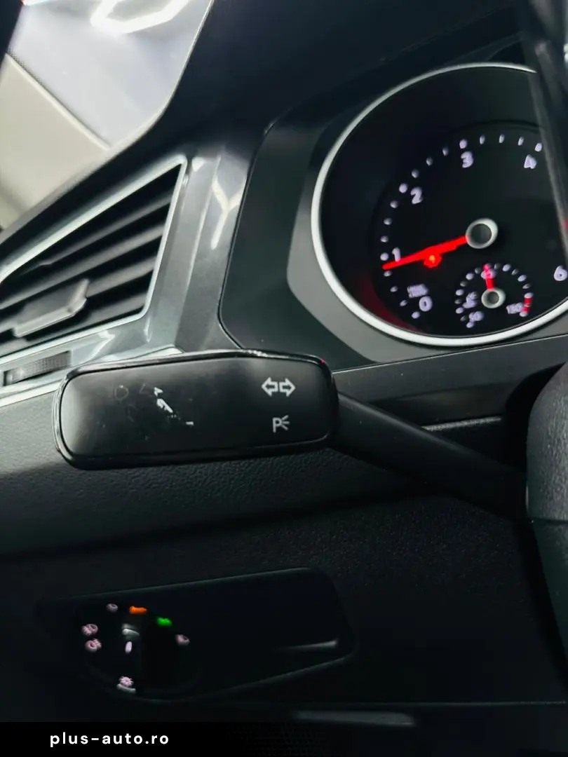 VOLKSWAGEN TIGUAN 2017 2.0D E6 R-Line Garantie 12 Luni Rate