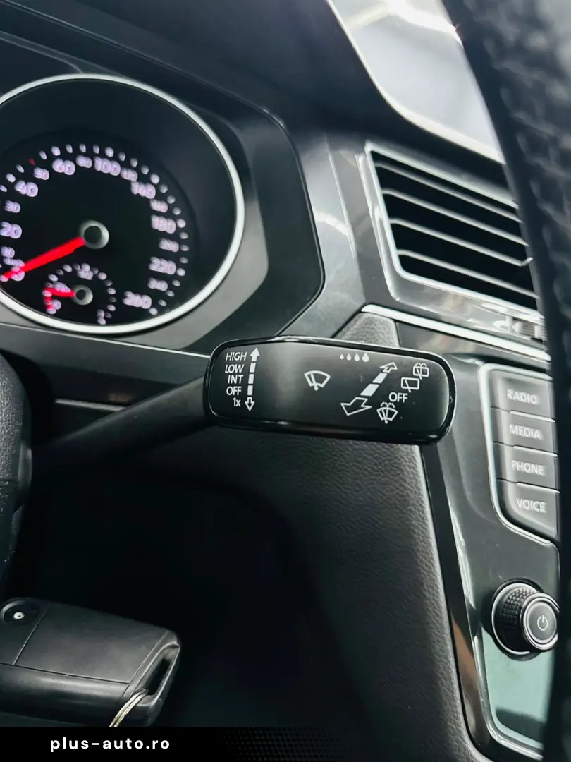 VOLKSWAGEN TIGUAN 2017 2.0D E6 R-Line Garantie 12 Luni Rate