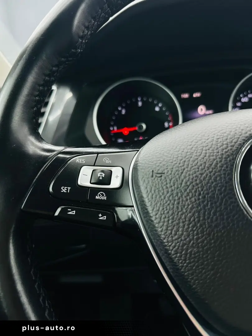 VOLKSWAGEN TIGUAN 2017 2.0D E6 R-Line Garantie 12 Luni Rate