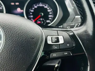 VOLKSWAGEN TIGUAN 2017 2.0D E6 R-Line Garantie 12 Luni Rate