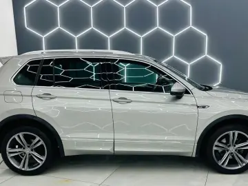 VOLKSWAGEN TIGUAN 2017 2.0D E6 R-Line Garantie 12 Luni Rate