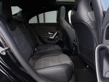 Mercedes-Benz Cla-200