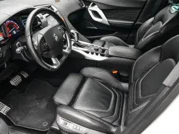 Ds-Automobiles Dsa-Ds5