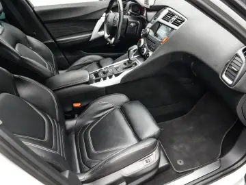 Ds-Automobiles Dsa-Ds5