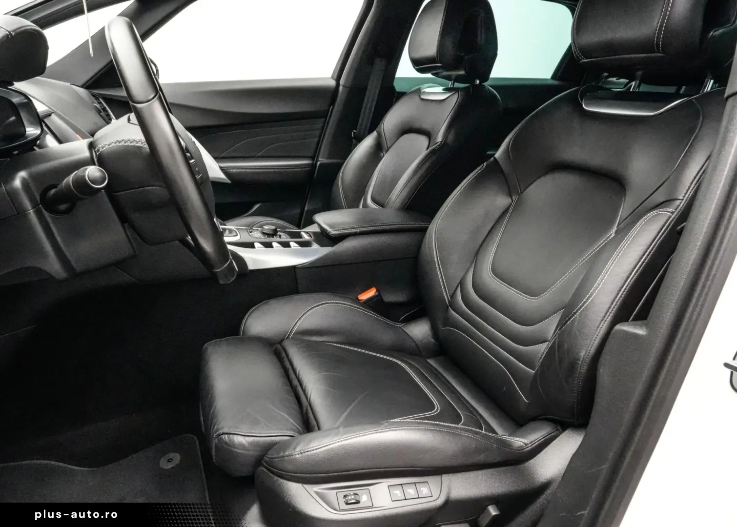 Ds-Automobiles Dsa-Ds5