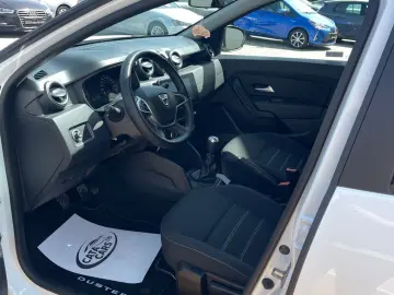 Dacia Duster 1.5DCI  116CP  Euro6  LED  Clima  Pilot  CarPla