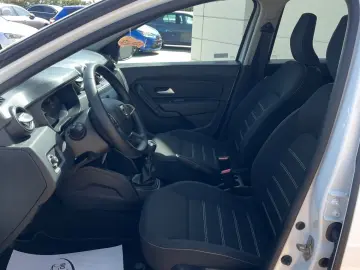 Dacia Duster 1.5DCI  116CP  Euro6  LED  Clima  Pilot  CarPla