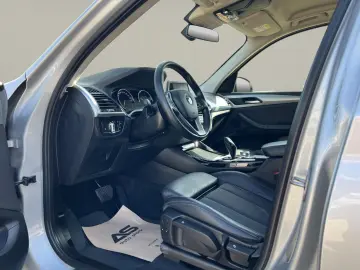 BMW X3 sDrive18d AT MHEV