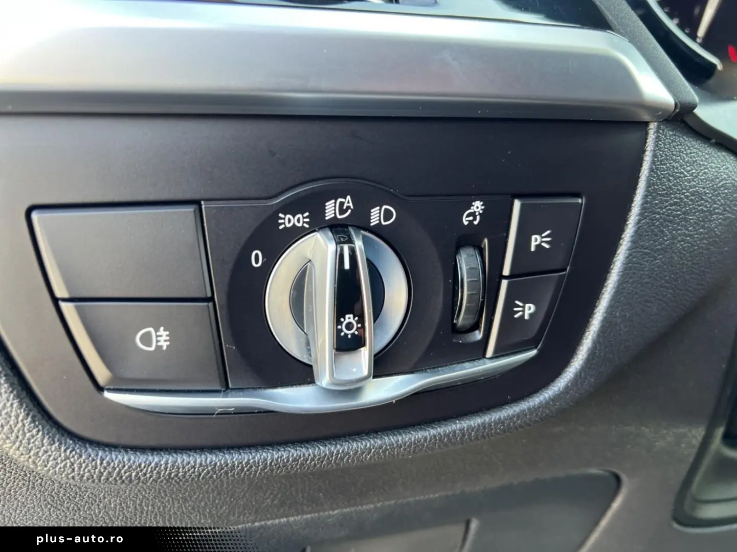 BMW X3 sDrive18d AT MHEV