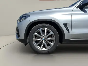 BMW X3 sDrive18d AT MHEV