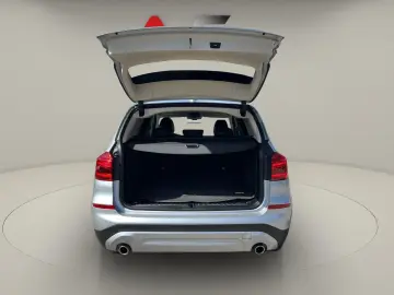 BMW X3 sDrive18d AT MHEV