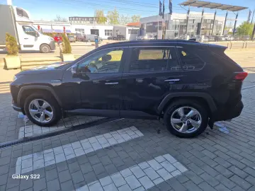 Toyota Rav-4