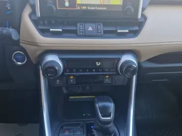 Toyota Rav-4