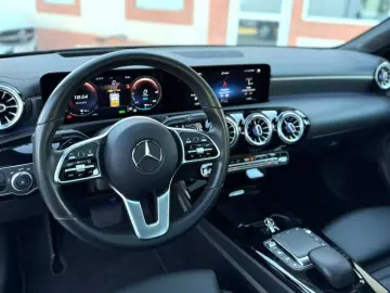 Mercedes-Benz Cla-250