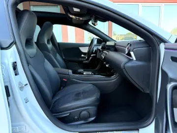 Mercedes-Benz Cla-180