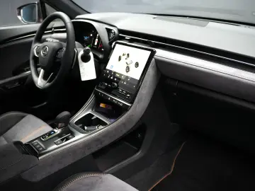 LEXUS LBX 1.5 HEV 4x2 CVT COOL