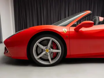 Ferrari 488 GTS Spyder