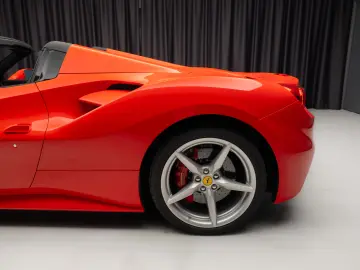 Ferrari 488 GTS Spyder