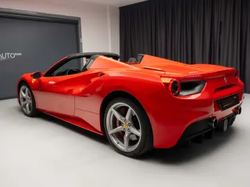 Ferrari 488 GTS Spyder