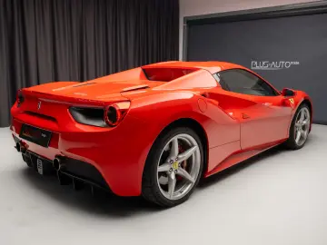 Ferrari 488 GTS Spyder