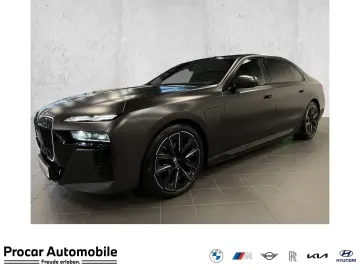 BMW 750e xDrive M Sport Pro TV