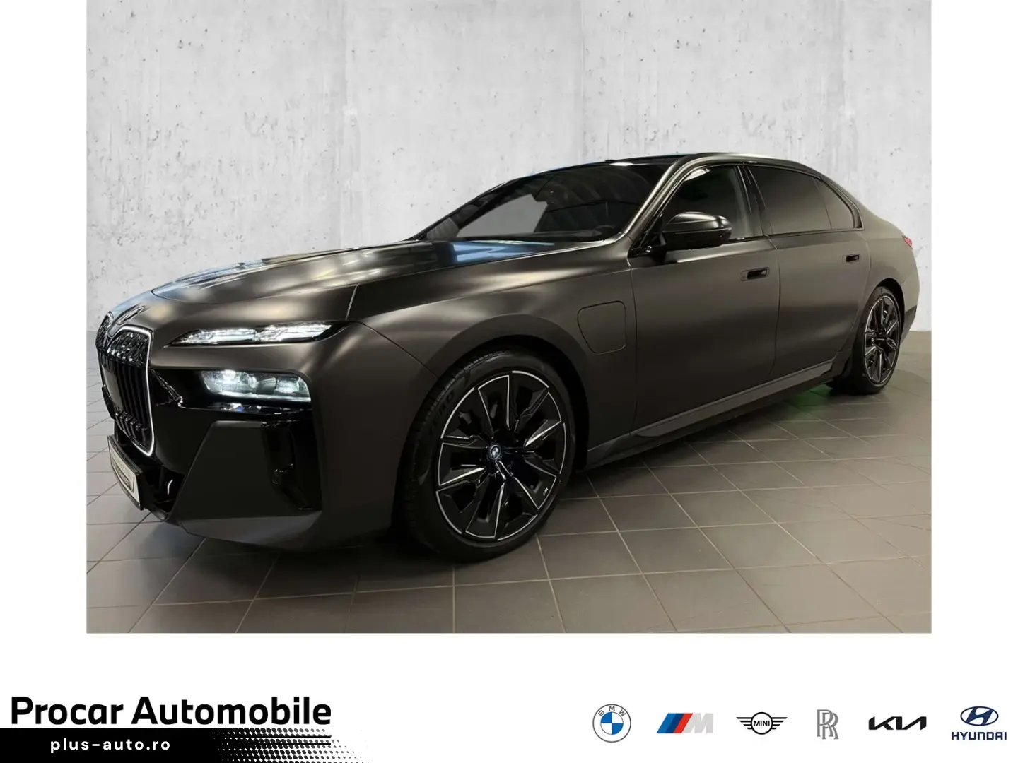BMW 750e xDrive M Sport Pro TV