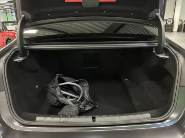 BMW 750e xDrive M Sport Pro TV